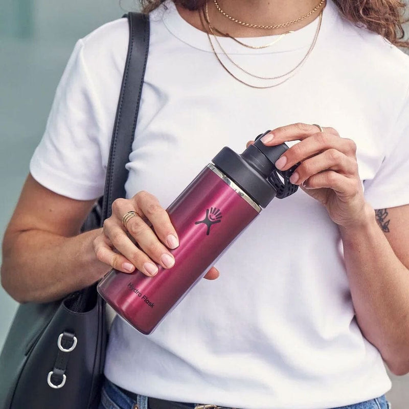 Load image into Gallery viewer, Hydro Flask 16 oz Lightweight Chug Cap Bottle