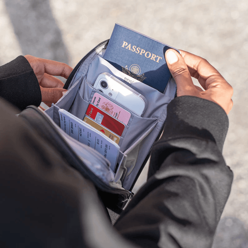 Load image into Gallery viewer, Pacsafe Rfidsafe Tech Crossbody