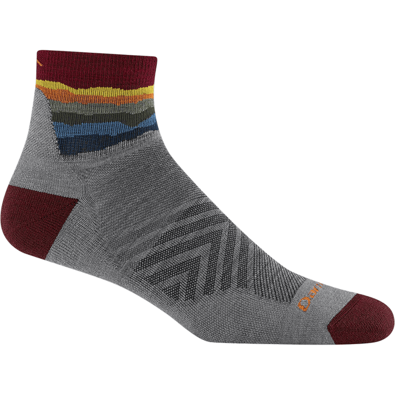 Load image into Gallery viewer, Darn Tough Men's Run Quarter Ultra-Lightweight Running Sock with Cushion