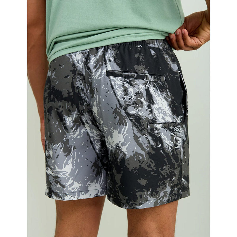 Load image into Gallery viewer, HUK Men's Pursuit Mossy Oak Volley Shorts
