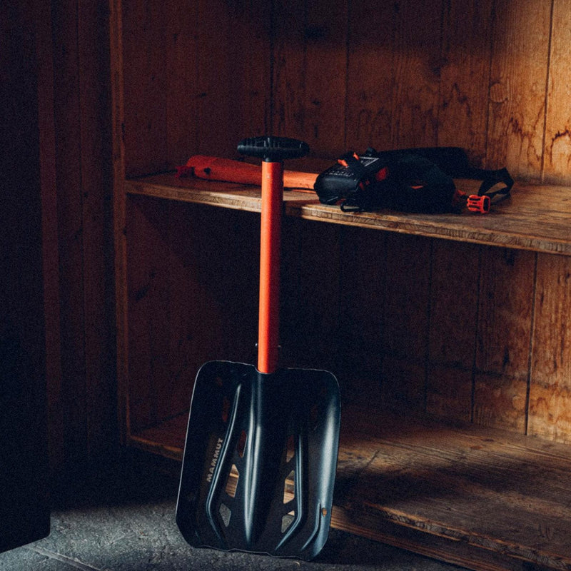 Load image into Gallery viewer, Mammut Alugator Light Shovel
