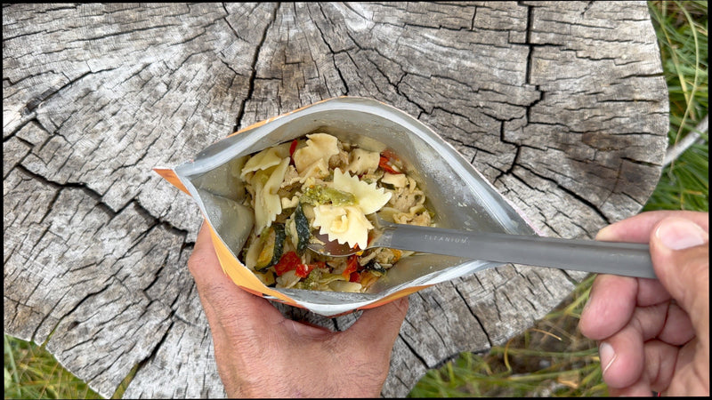 Load image into Gallery viewer, FOUNDATION Outdoors Chicken Pasta Primavera Meal
