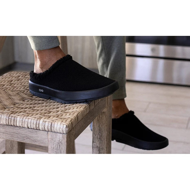 Load image into Gallery viewer, Oofos Men's Oocoozie Mule Shoe
