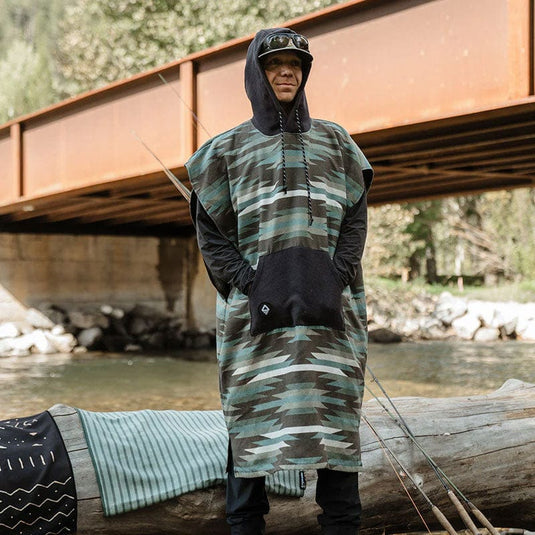 Nomadix Changing Poncho: Jackson Green
