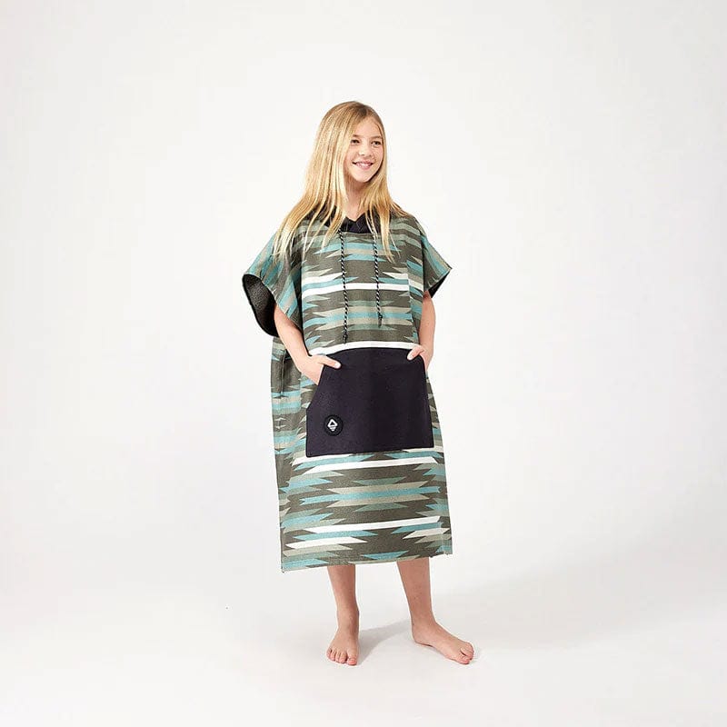 Load image into Gallery viewer, Nomadix Changing Poncho: Jackson Green
