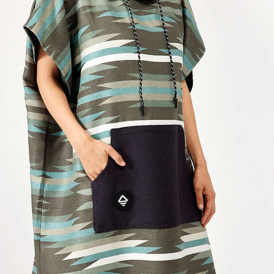 Nomadix Changing Poncho: Jackson Green