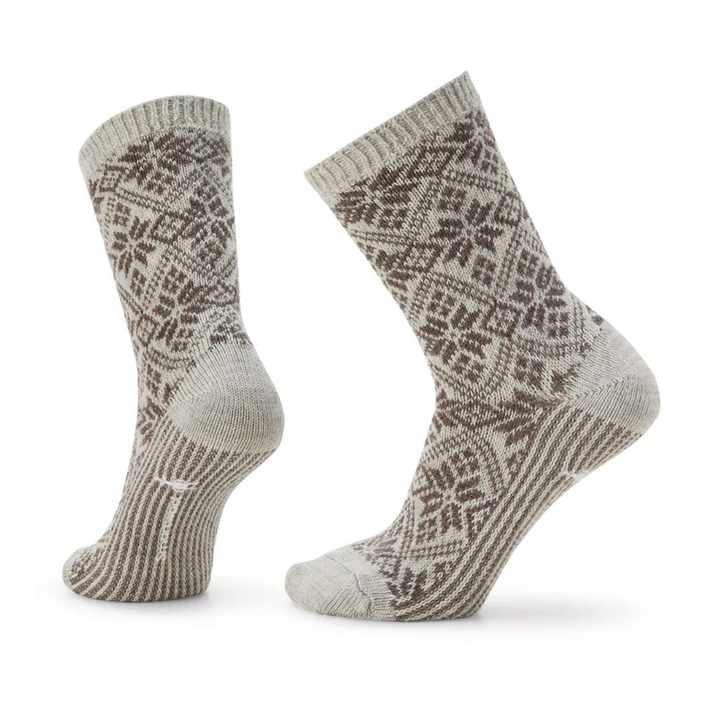 Load image into Gallery viewer, Smartwool Women's Everyday Traditional Snowflake Crew Socks
