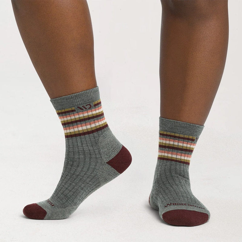 Load image into Gallery viewer, Gray socks with striped pattern and red toes worn by a person on a white background
