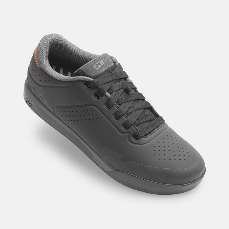 Load image into Gallery viewer, Giro Latch Women's Cycling Flat Pedal Shoe
