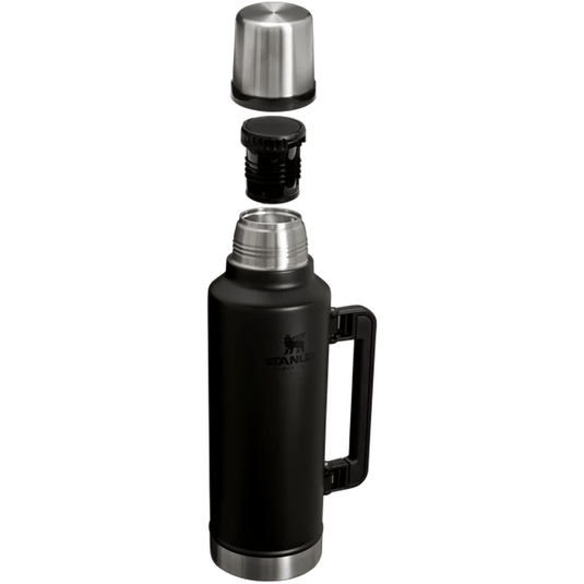 Stanley The Legendary Classic 2 qt. Bottle