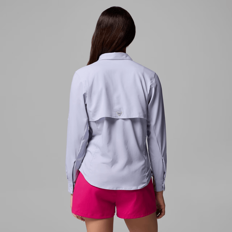 Load image into Gallery viewer, Person wearing a light gray long-sleeve shirt and pink shorts on a gray background
