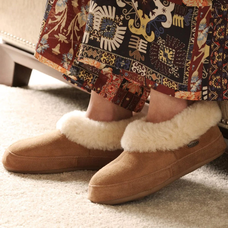 Load image into Gallery viewer, Acorn Women's Oh Ewe Shearling Slippers with Cloud Cushion Comfort
