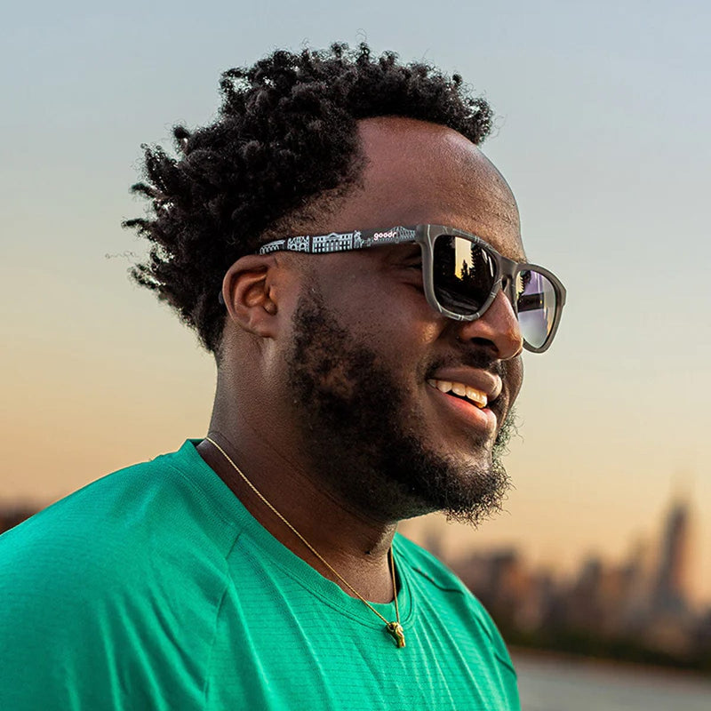 Load image into Gallery viewer, goodr OG Sunglasses - Borough'd Treasure
