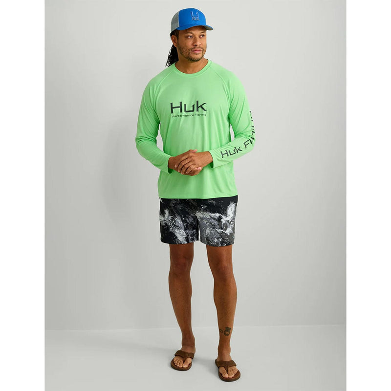 Load image into Gallery viewer, HUK Men's Pursuit Mossy Oak Volley Shorts
