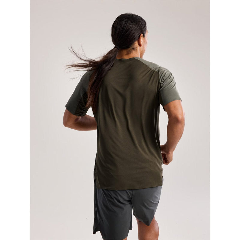 Load image into Gallery viewer, Arc'teryx Men's Norvan Downword Logo Short Sleeve Shirt
