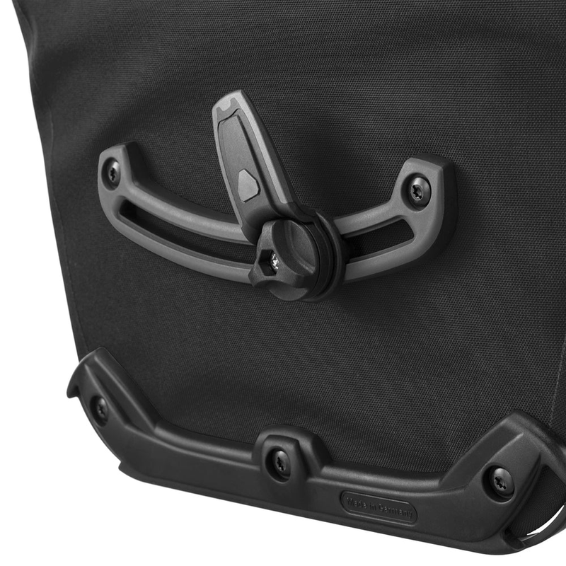 Load image into Gallery viewer, Ortlieb Back-Roller Plus Single Pannier
