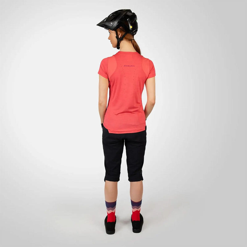 Load image into Gallery viewer, Endura Women's Hummvee Lite 3/4 Baggy Shorts
