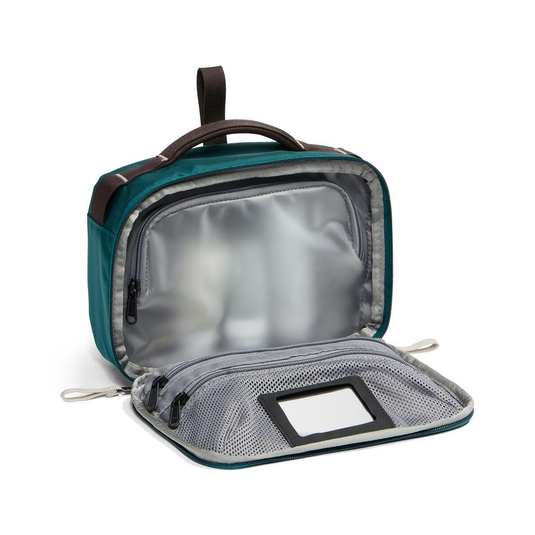 The North Face Base Camp Voyager Toiletry Kit