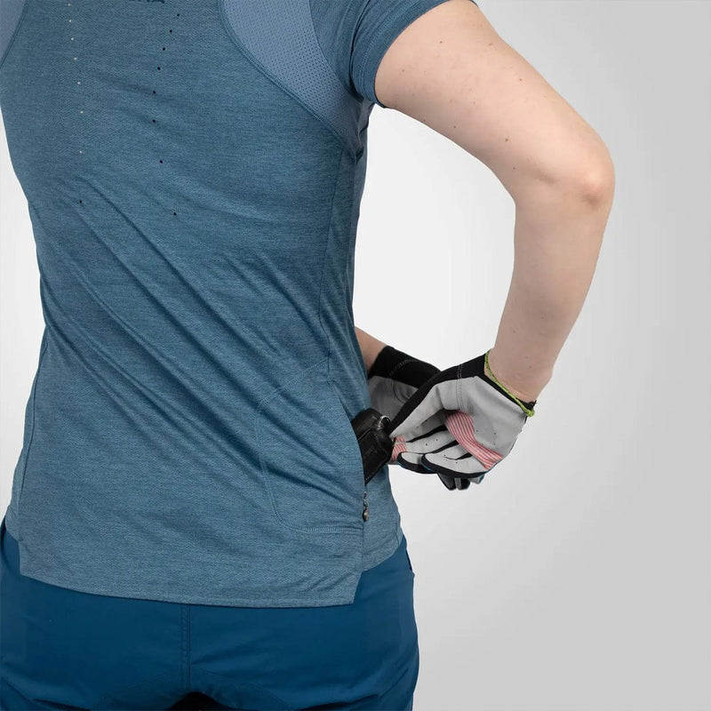 Load image into Gallery viewer, Endura Women's SingleTrack S/S Jersey
