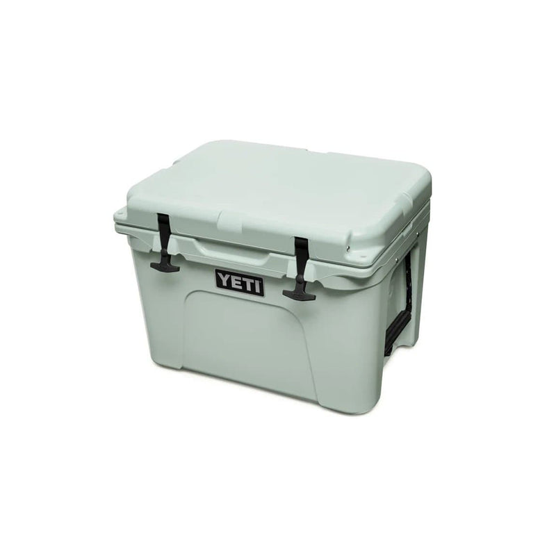 Load image into Gallery viewer, YETI Tundra 35 Hard Cooler
