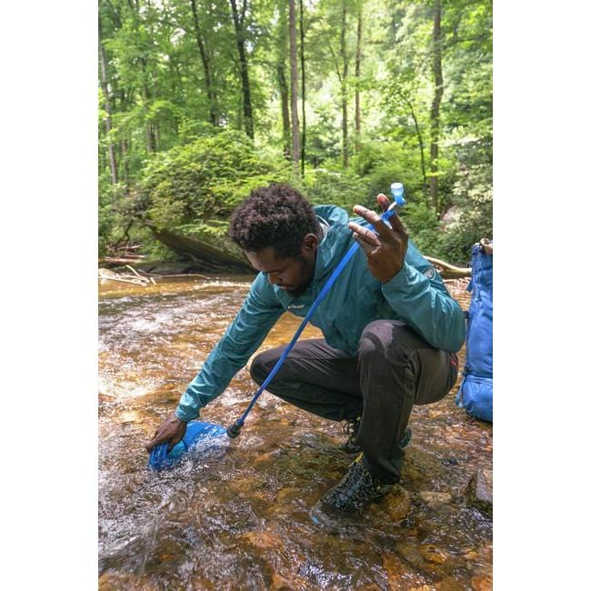 Load image into Gallery viewer, CamelBack Crux 2L Reservoir Filtered Kit by LifeStraw
