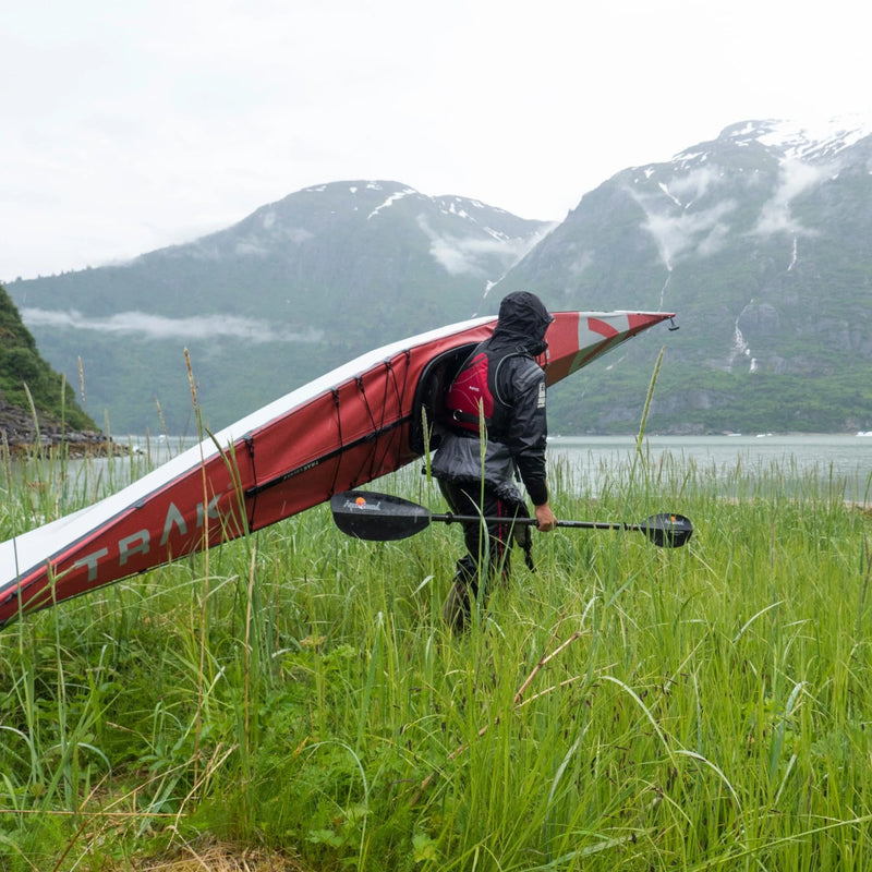 Load image into Gallery viewer, Aqua Bound Manta Ray Carbon 2-Piece Posi-Lok Kayak Paddle
