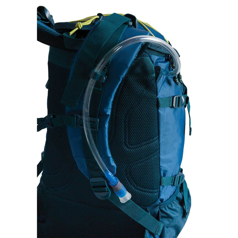 Load image into Gallery viewer, Outdoor Products Skyline 9.0 Internal Frame Pack
